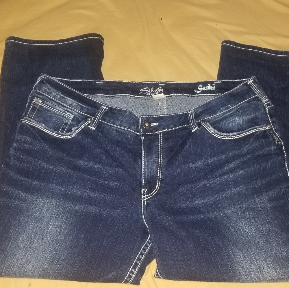 Silver Suki capri Jean's  size 20 euc